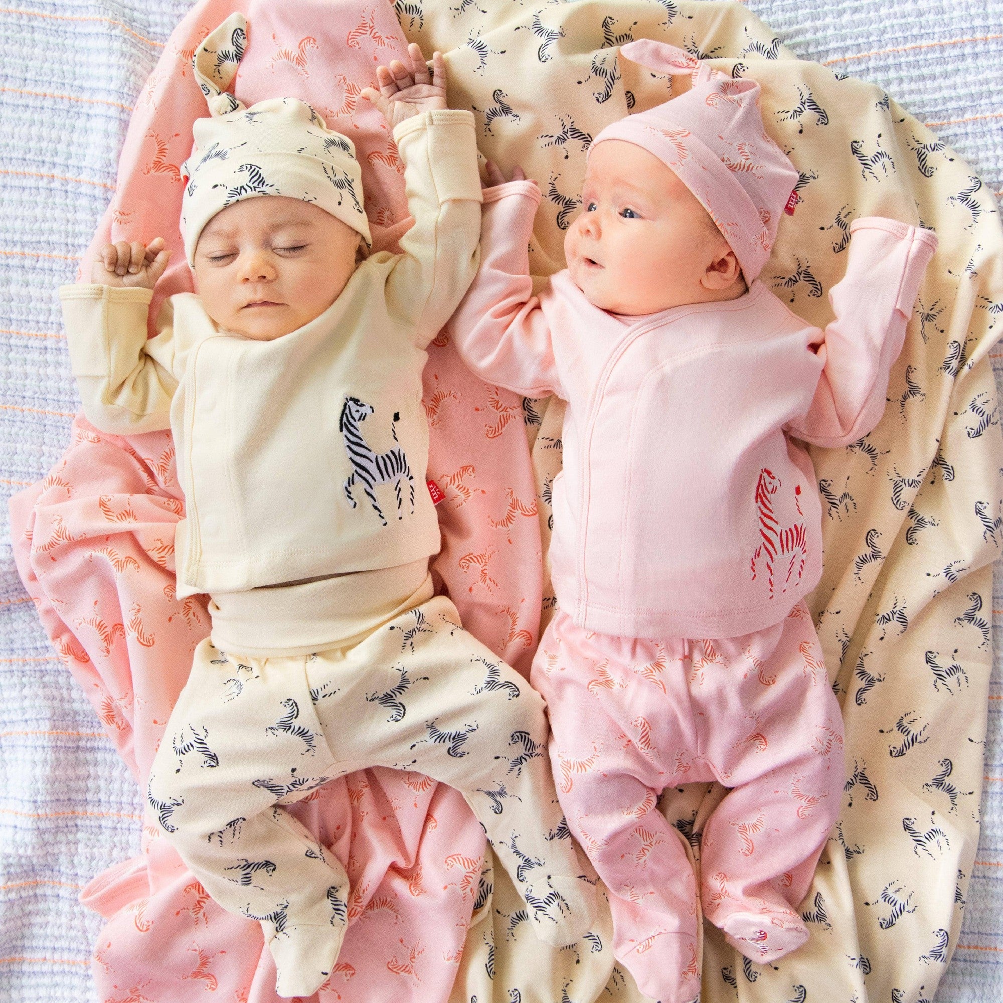 game for play organic cotton magnetic kimono | pink - re-loved - Image 2