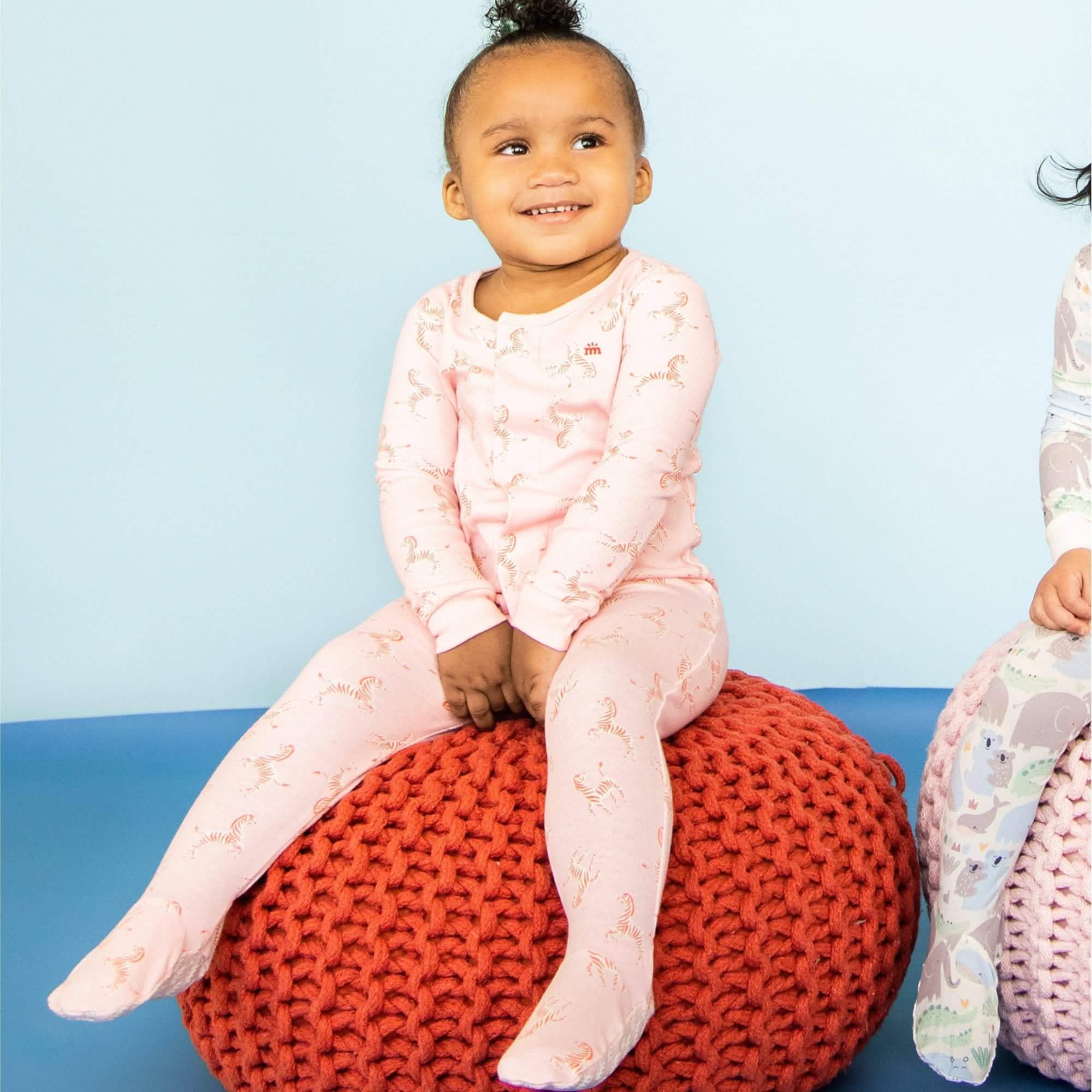 game for play organic cotton magnetic parent favorite footie | pink - re-loved - Image 2