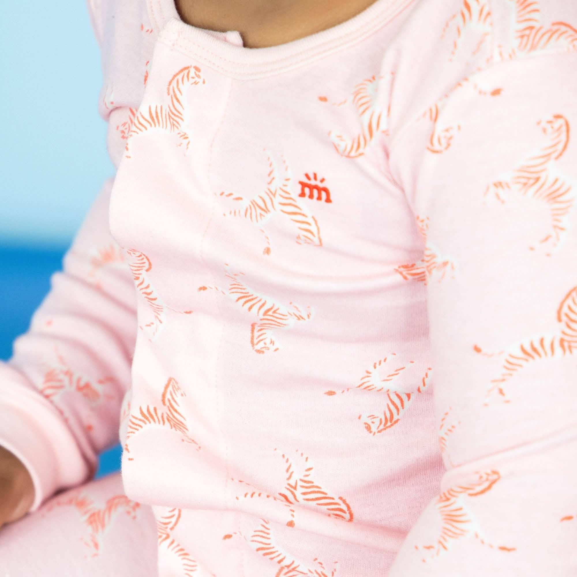 game for play organic cotton magnetic parent favorite footie | pink - re-loved - Image 4