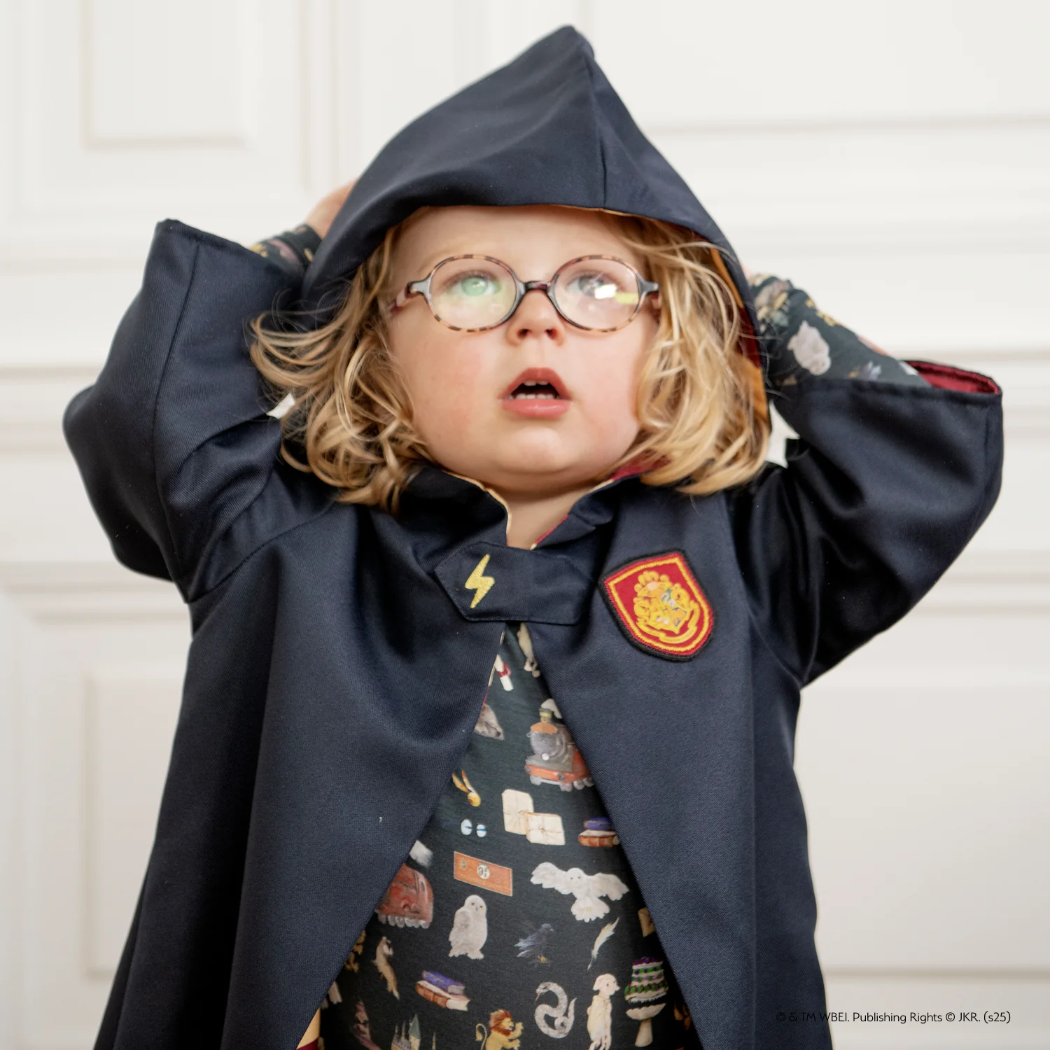 Harry Potter Magnetic Cape - Image 2