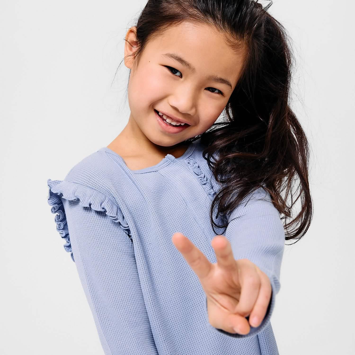 Magnetic Long Sleeve Shirt with Ruffle - Image 3