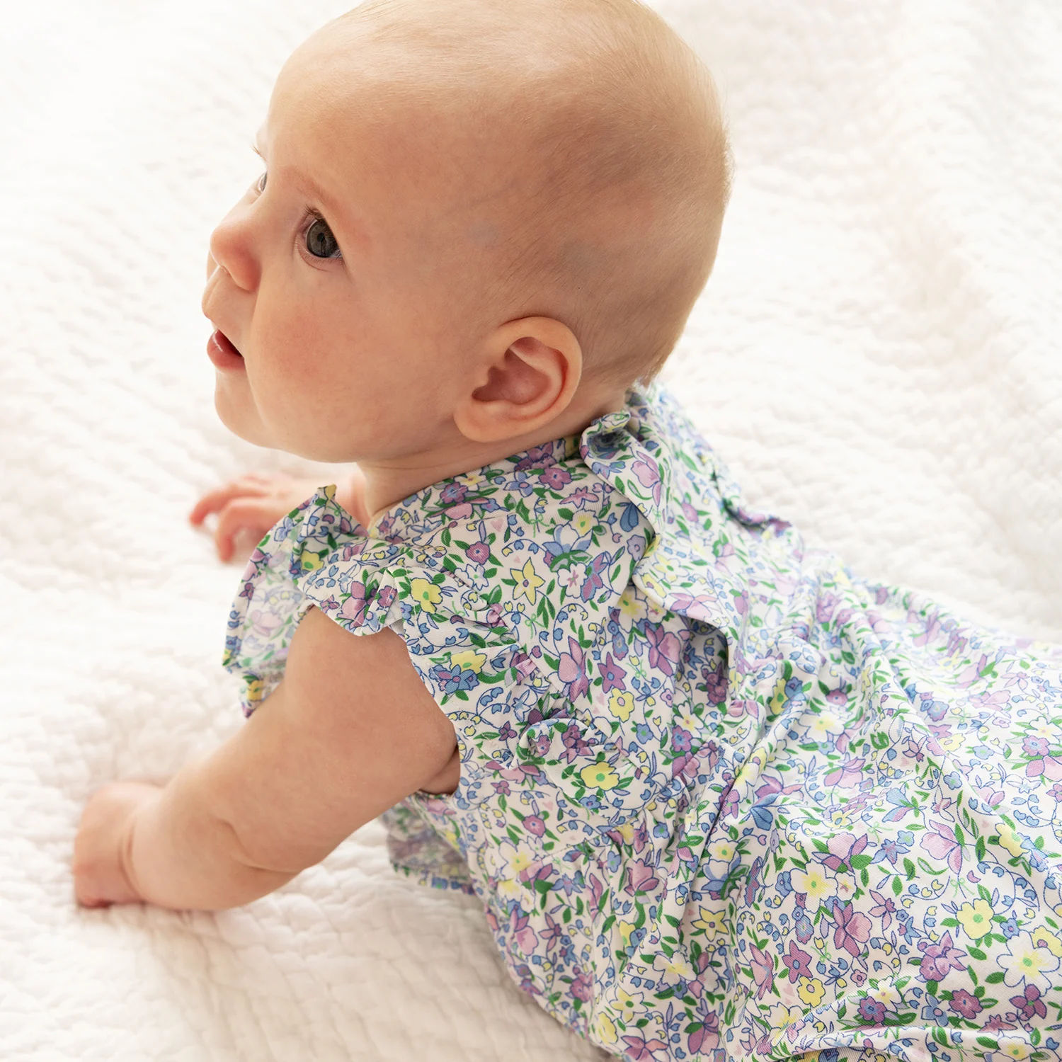 Magnetic Ruffle Bubble Romper - Image 4
