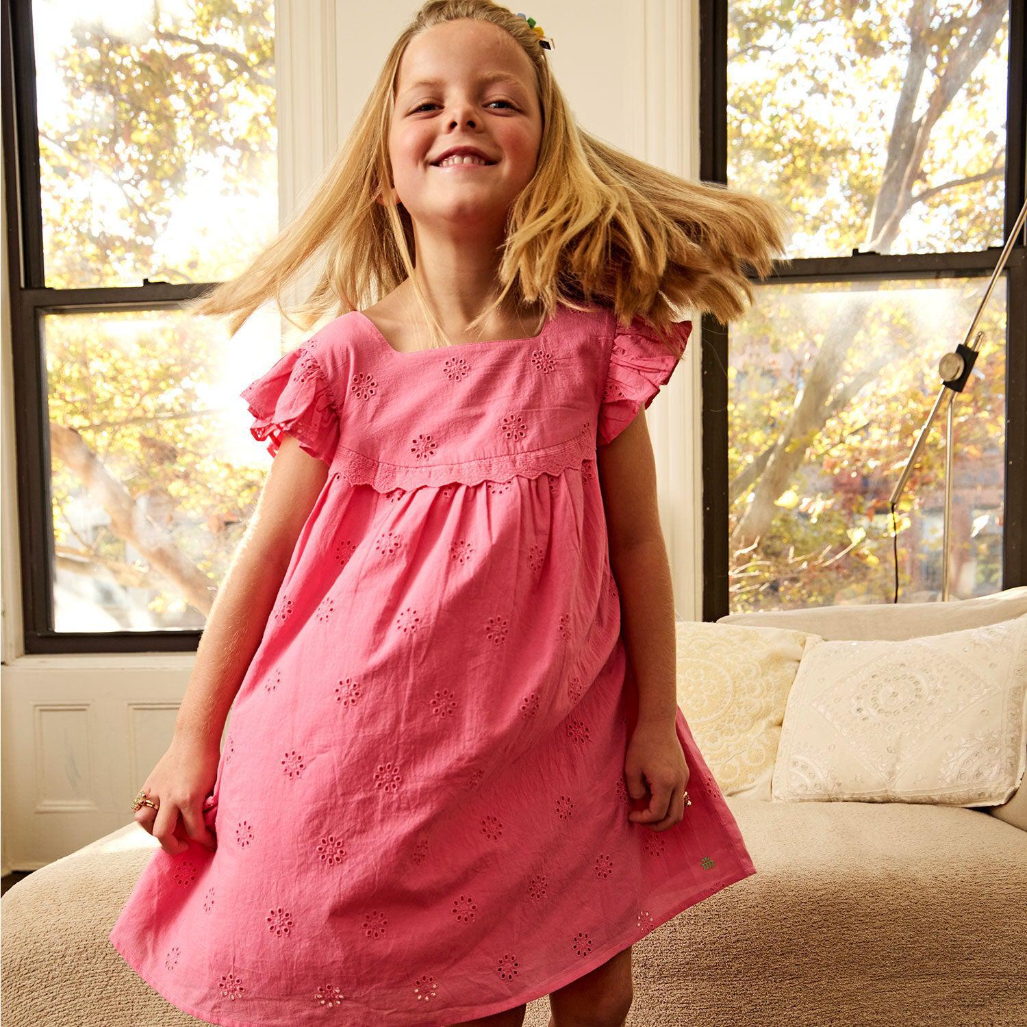 Magnetic Sleeveless Dress - Image 3