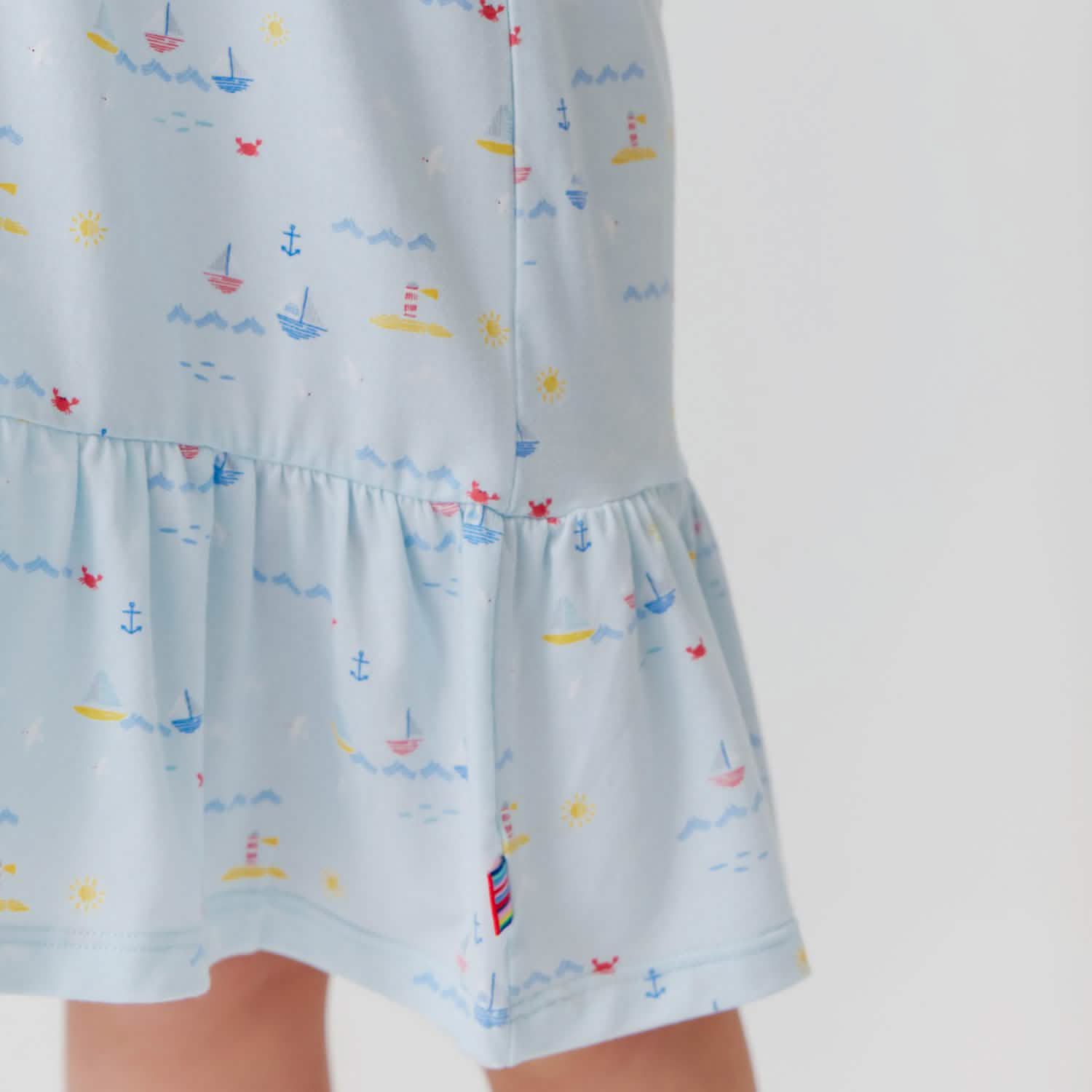 Magnetic Sleeveless Dress - Image 3