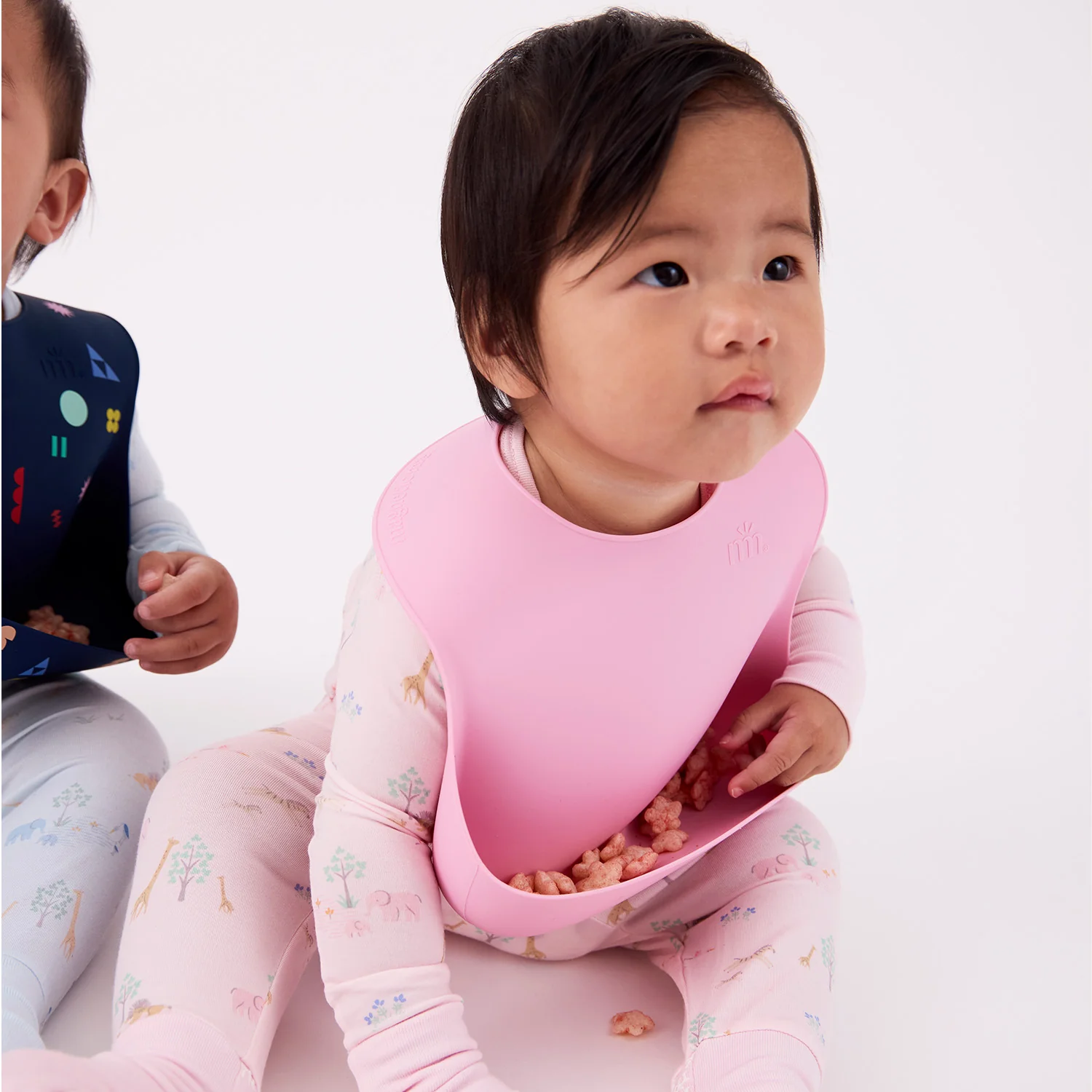 Magnetic Silicone Bib - Image 3