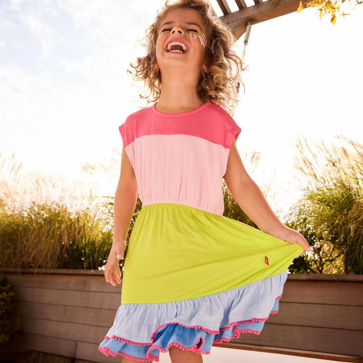 Magnetic Sleeveless Dress - Image 2